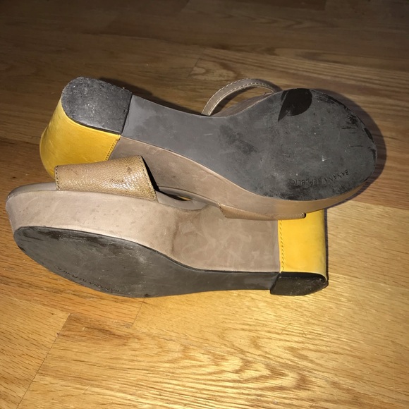 Banana Republic Wedges - Picture 2 of 3